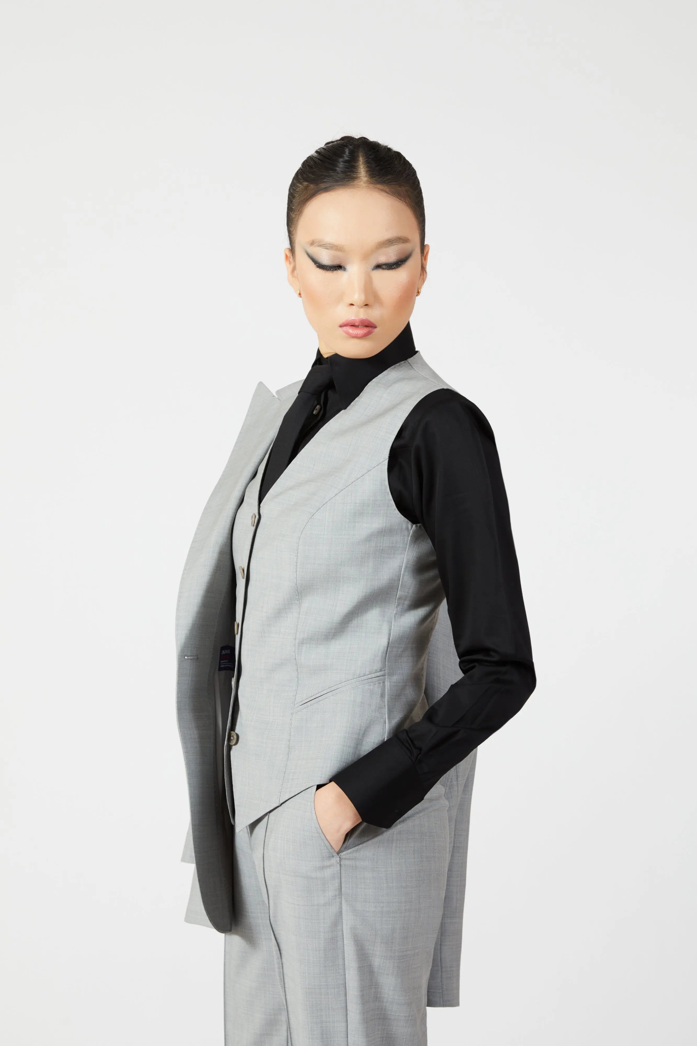 Freya Single Breasted Suit with Waistcoat - Alexandra-Dobre.com