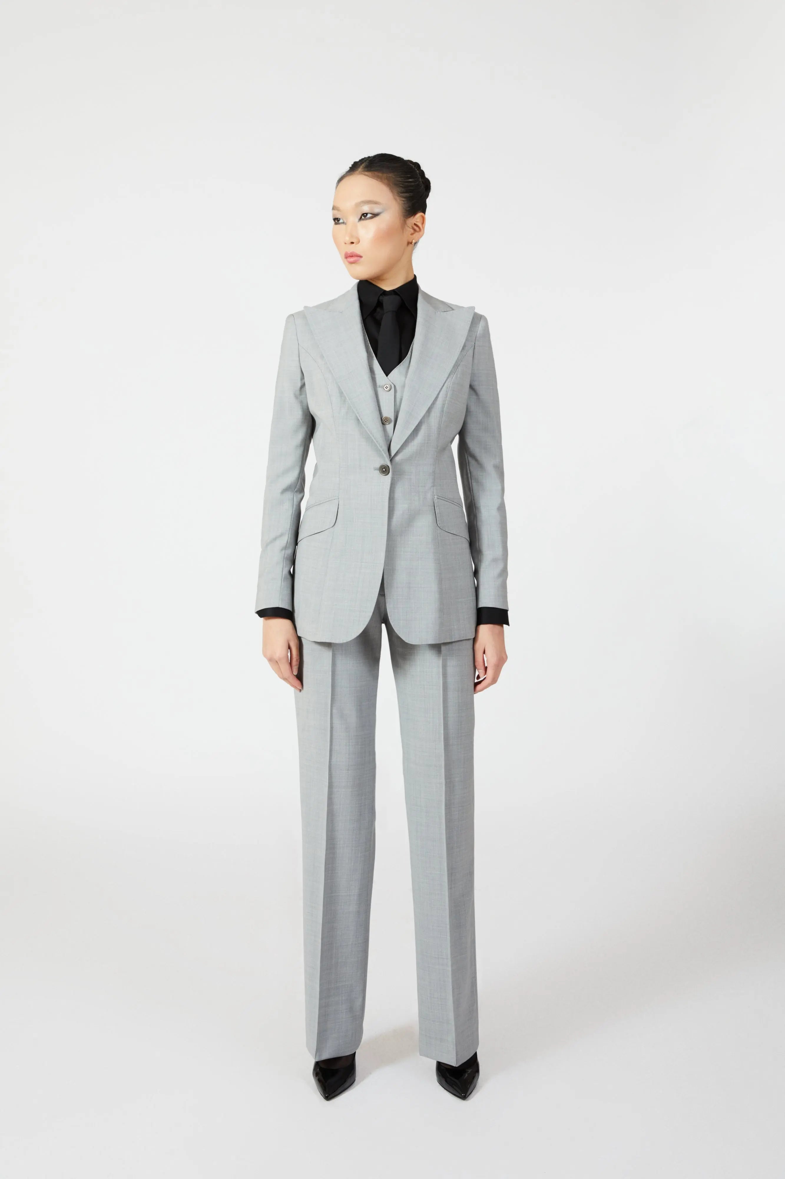 Freya Single Breasted Suit with Waistcoat - Alexandra-Dobre.com